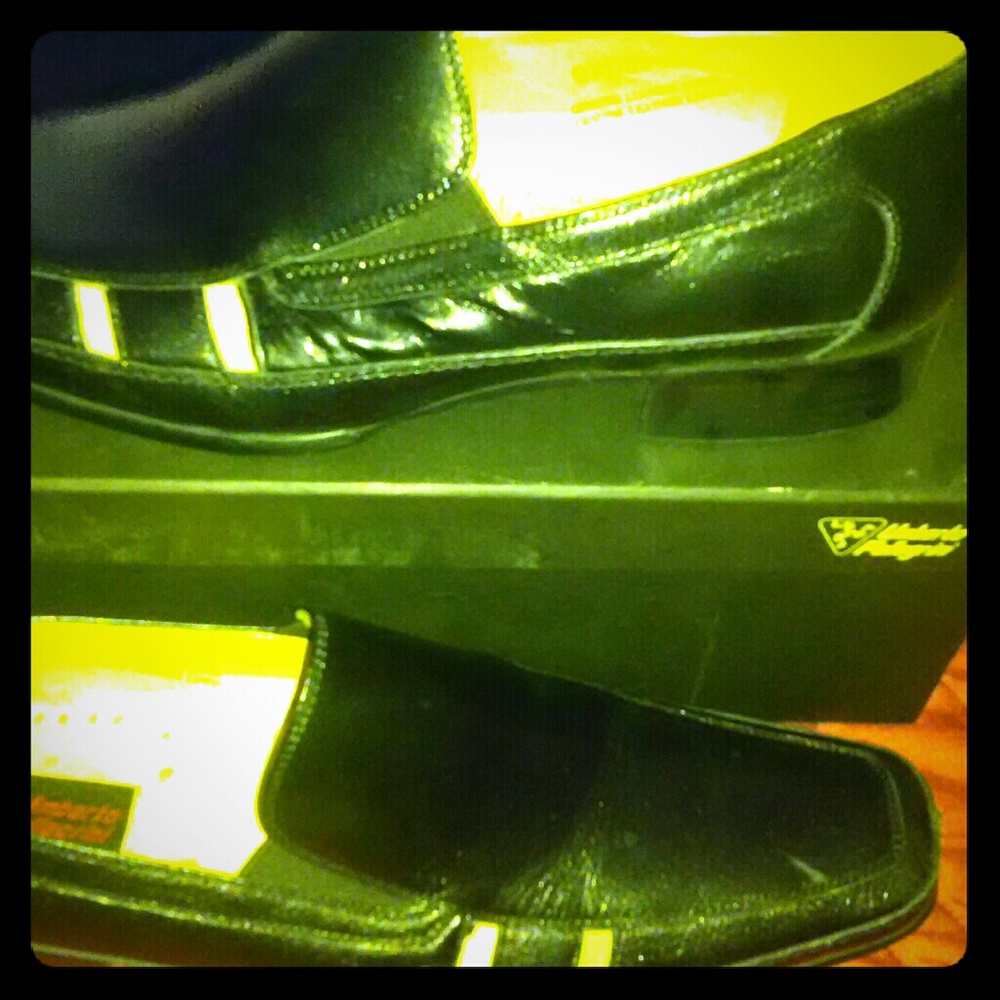 Worn one time like new Umberto pellegrini